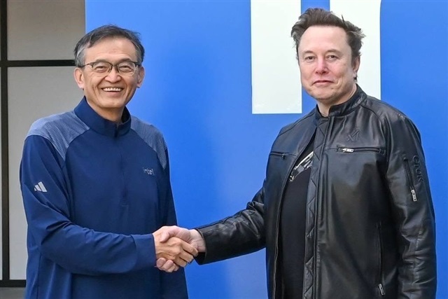 Intel ve Musk'tan TeraFab Ortaklığı: Apple'ın TSMC Hamlesini Anımsatıyor