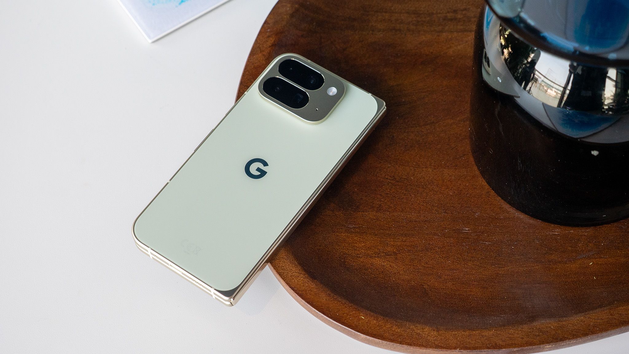 Samsung'un Yeni Katlanırı Google'ı Yakalayabilecek Mi?