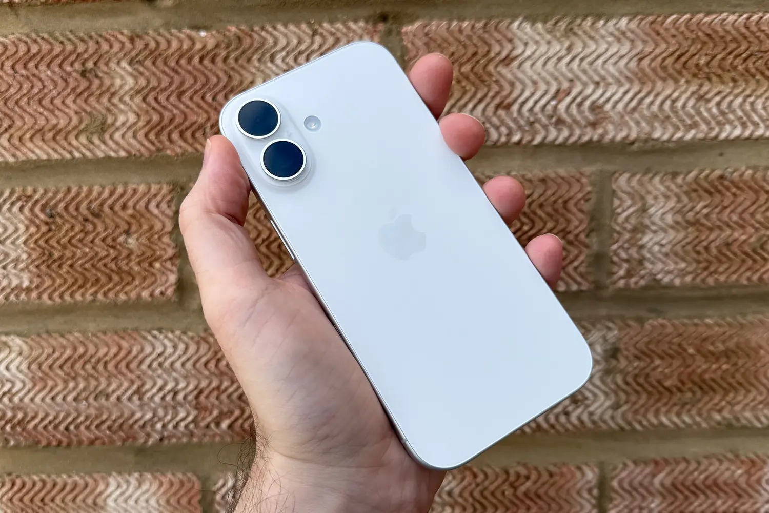 iPhone 18 Çıkışı Gecikebilir, Yenilikler Azalabilir