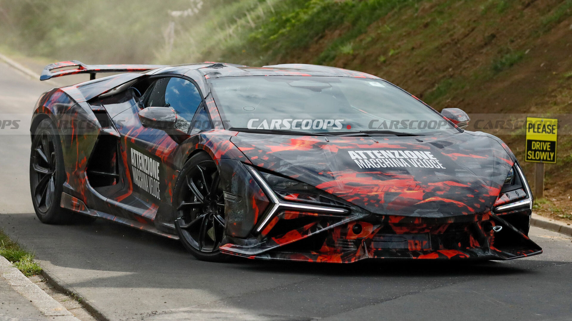 Lamborghini Revuelto'nun Yeni Versiyonu Geliyor: Güç Artışı Şaşırtacak