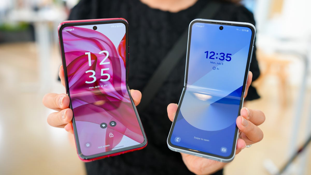 Motorola Katlanabilir Telefonlarda Samsung'u Geride Bıraktı