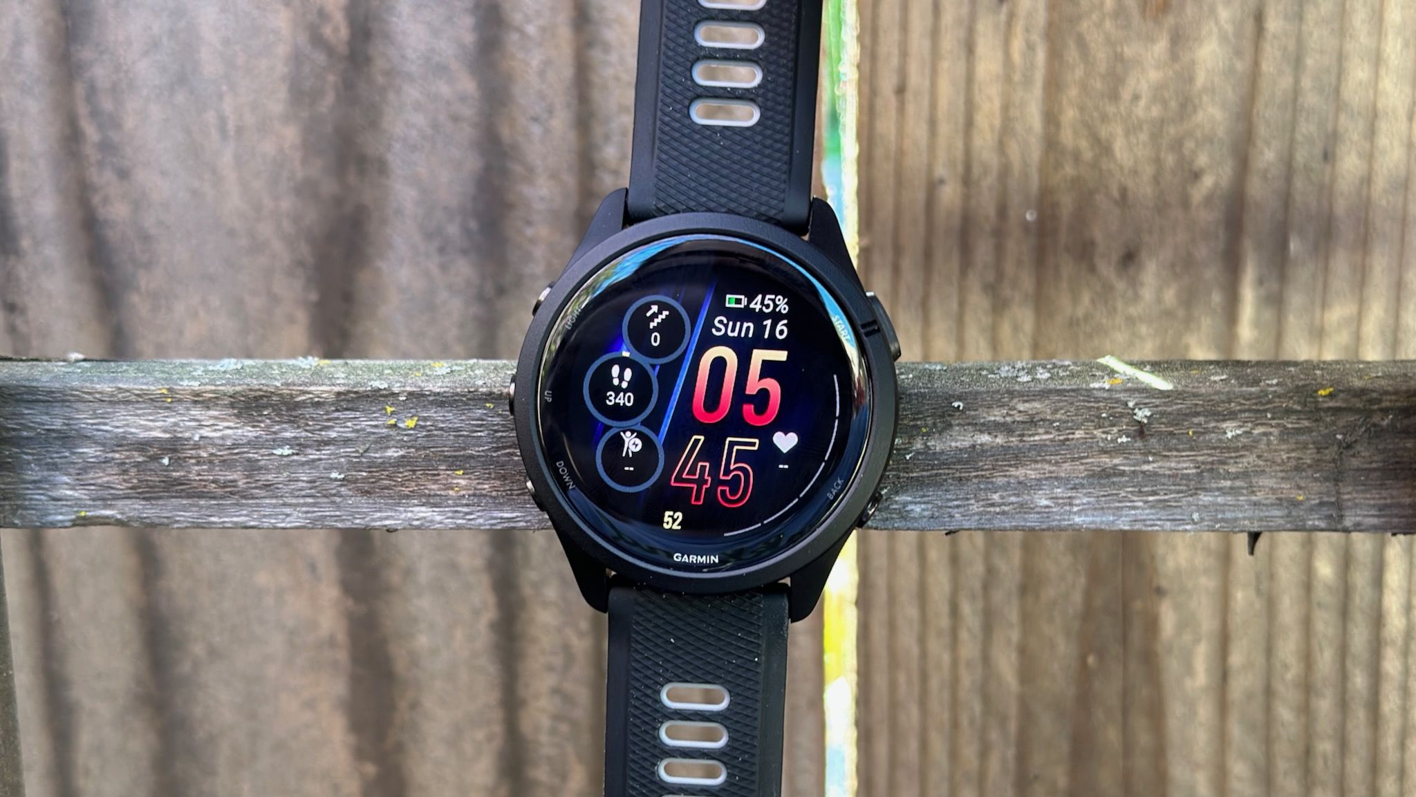 Garmin'den Koşuculara Büyük Fırsat: Forerunner 265S İndirimde!