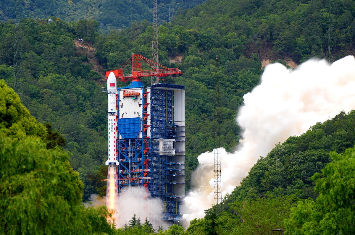 Çin Yeni Nesil İnternet Teknolojisi İçin Uyduları Fırlattı