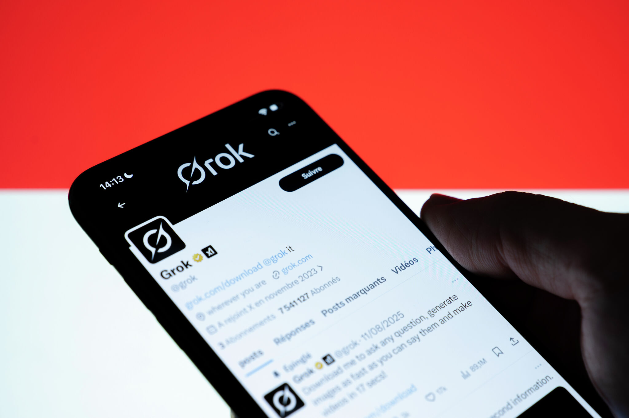 Musk'tan Yapay Zeka İçin Yaratıcı Kadro Hamlesi