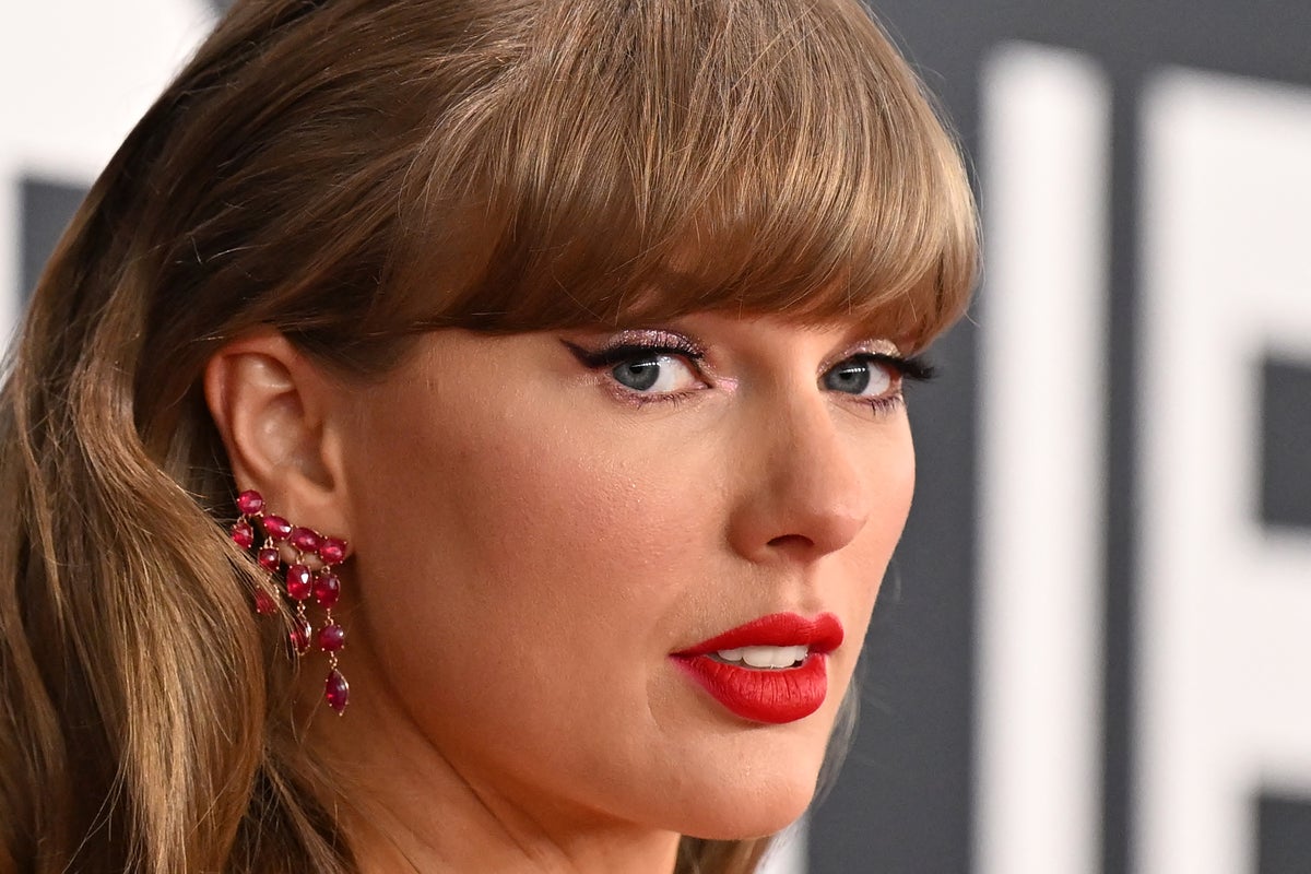 Taylor Swift Yapay Zeka Deepfake'lerine Karşı Sesini ve Benzerliğini Tescil Etti
