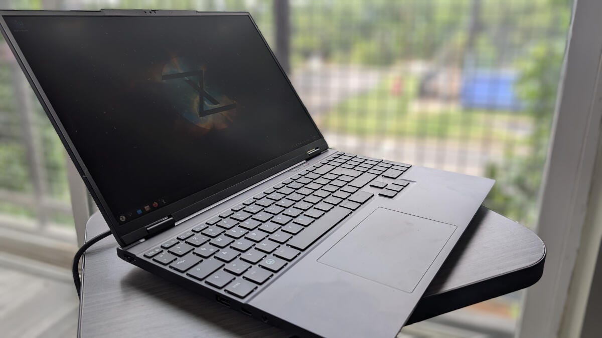 Linux Dizüstü Deneyimi: MacBook Üstünlüğünü Anlamak