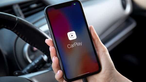 Apple CarPlay'e Yapay Zeka ve Müzik Kısayolları Geliyor